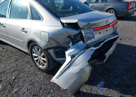 2006 Hyundai Azera Limited/Se z USA, uszkodzony, nr VIN KMHFC46F66A107833